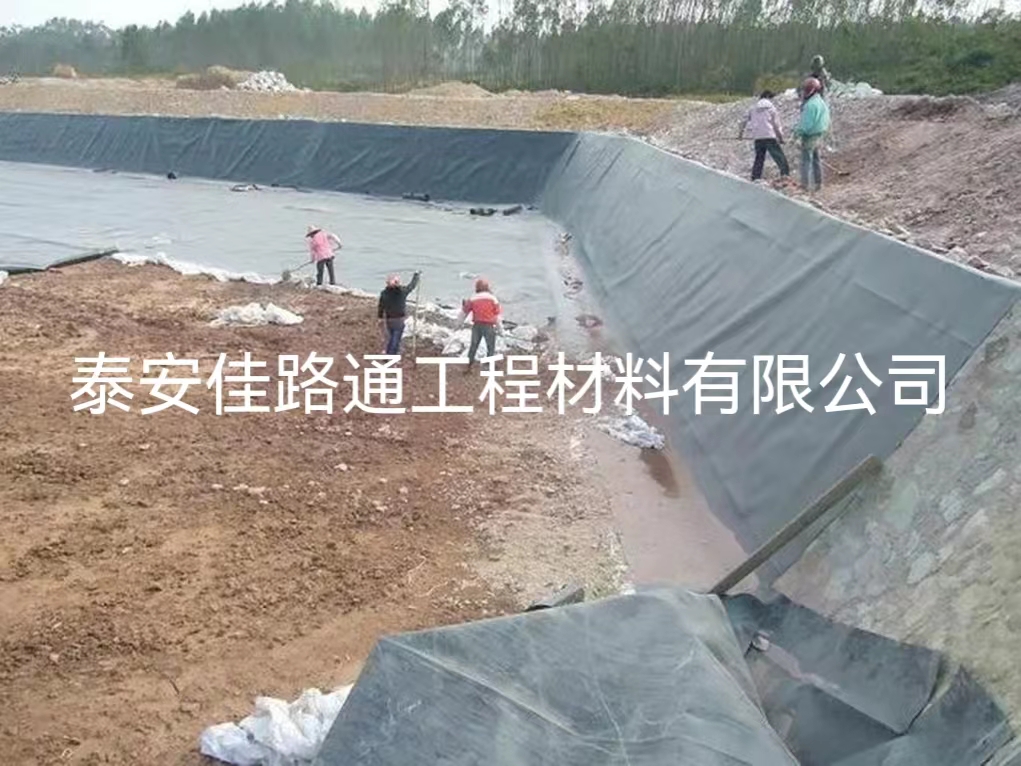 污水处理防渗膜施工铺设细节至关重要 污水处理防渗膜施工铺设细节至关重要
